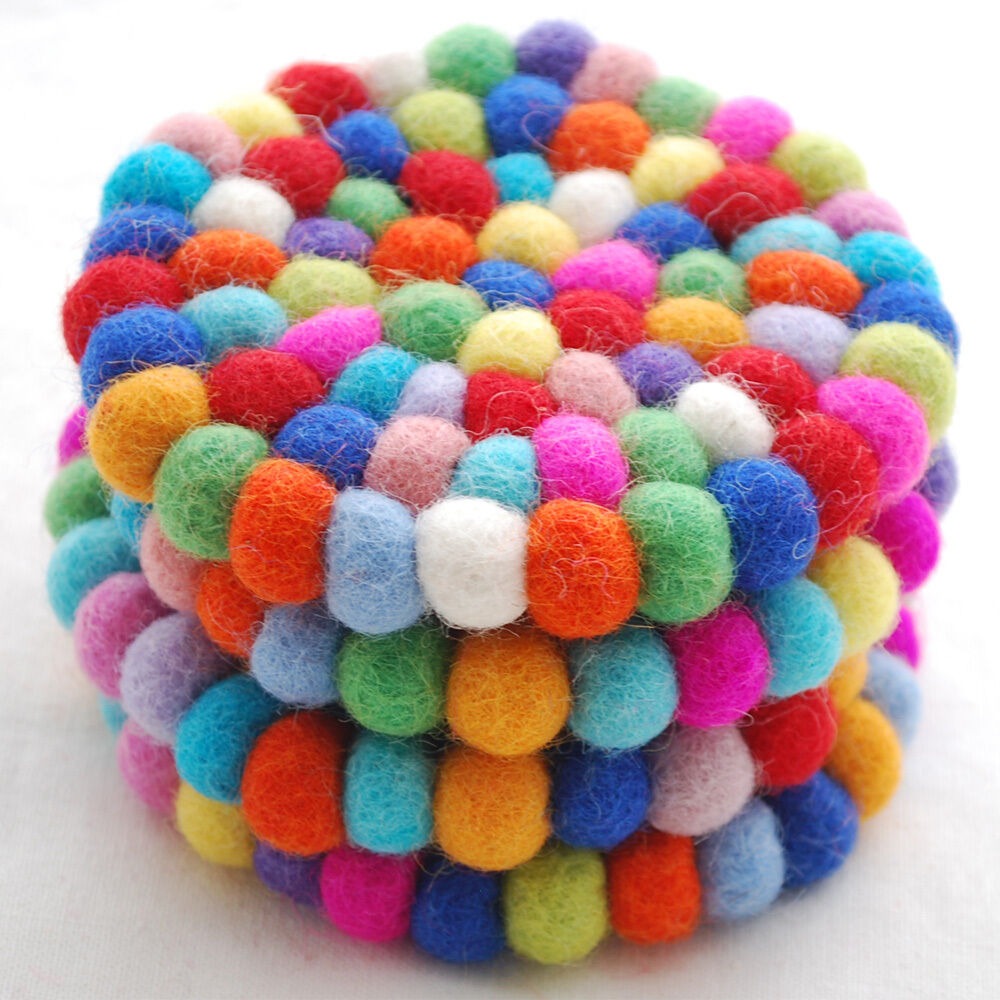 302011 Rainbow Pom Pom Felt Coaster